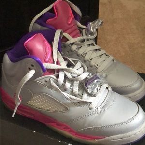 Jordan son of low girls grade school, authentic